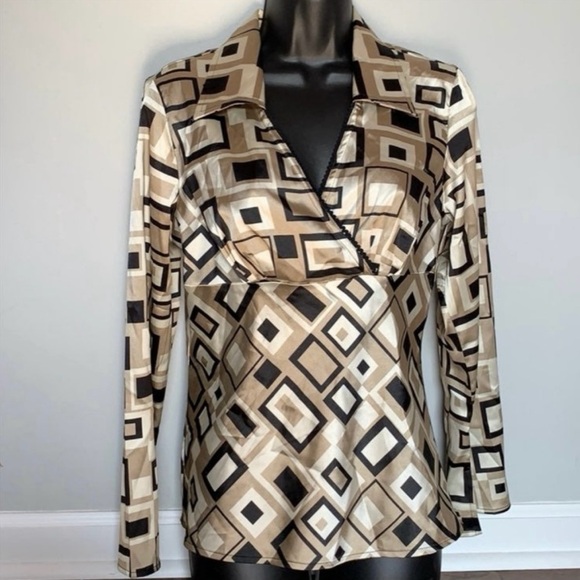 Cato Women's Black and Tan Geometric Blouse - Picture 3 of 9